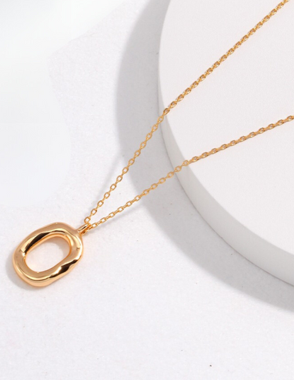 Classic O-shaped Necklace