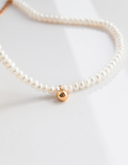 Sophisticated Golden Ball Pearl Necklace