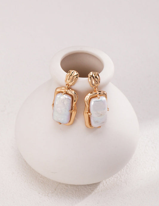 Ocean's Embrace: Luxe Retro Gold Square Baroque Pearl Dangle Earrings