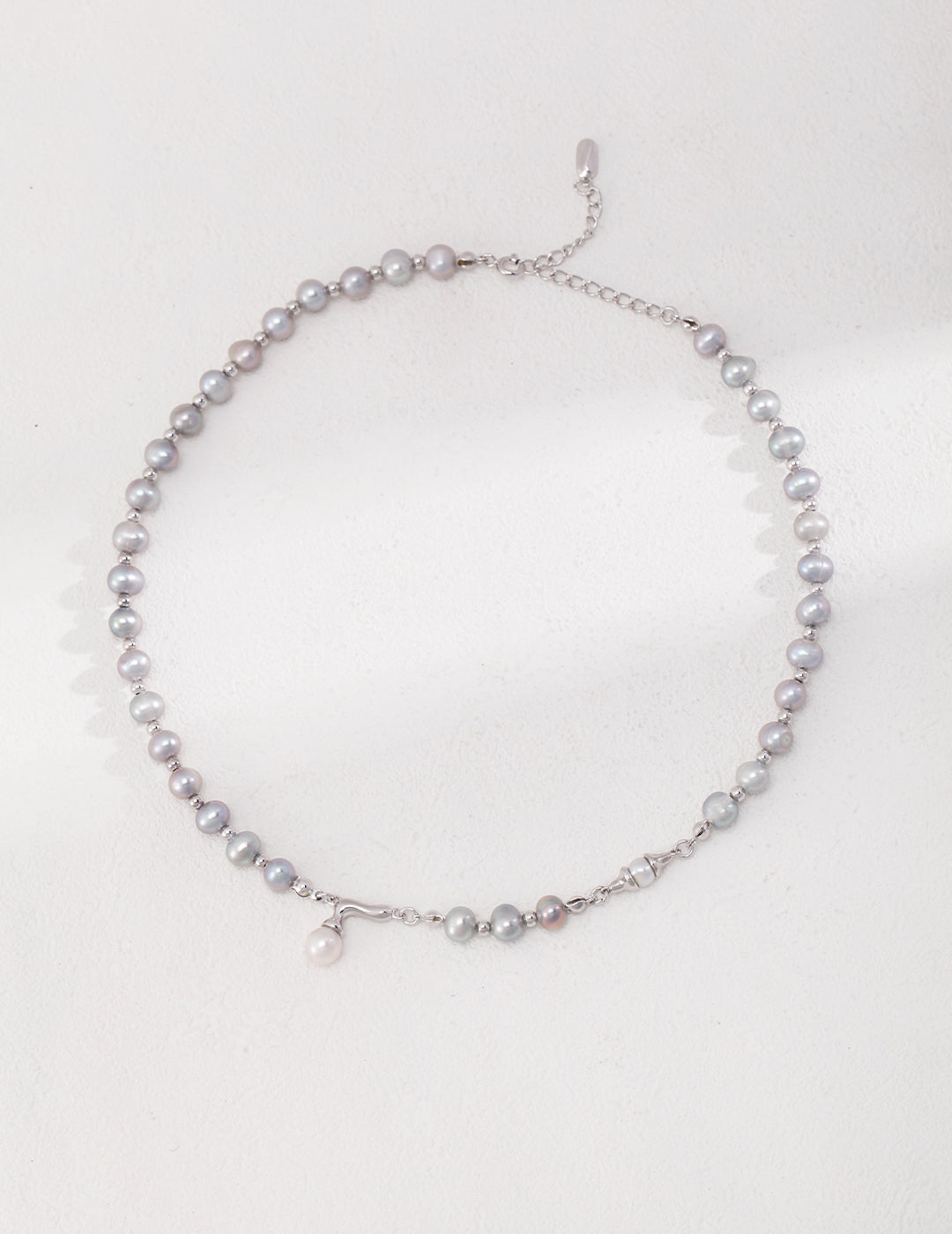 Muse's Elegant Gray Pearl Statement Necklace