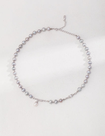 Muse's Elegant Gray Pearl Statement Necklace