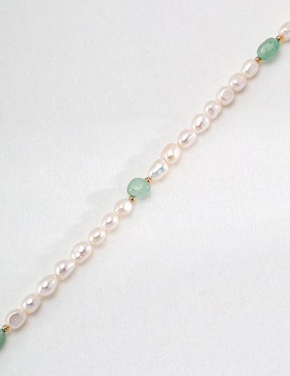 Coastal Serenity Green Jade and Pearl Elegance Necklace