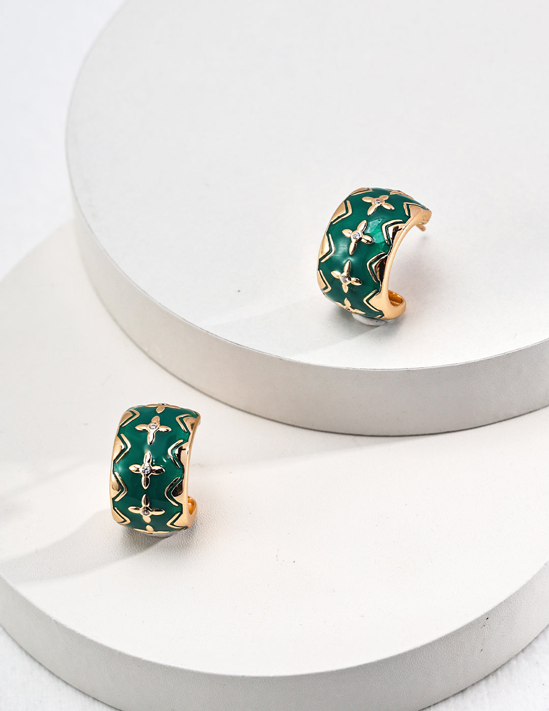 Regal Emerald Elegance: Zircon-Inlaid Drop Sterling Silver Earrings