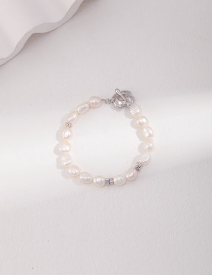 Baroque Pearls Bracelet with Petal Clasp